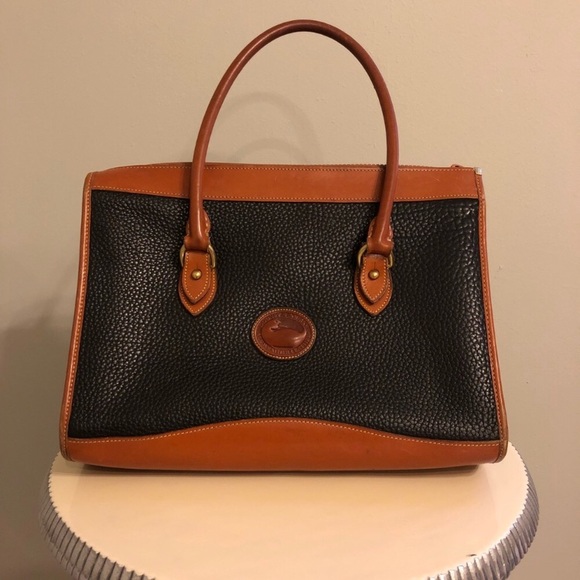 Dooney & Bourke Handbags - Vintage Dooney & Bourke handbag